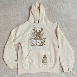Nostalgia Cream Milwaukee Bucks Hoodie